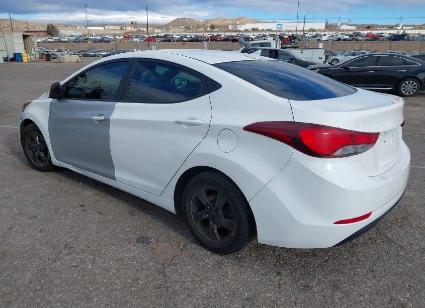 Photo 3 of 2014 Hyundai Elantra SE (VIN 5NPDH4AE6EH477523)