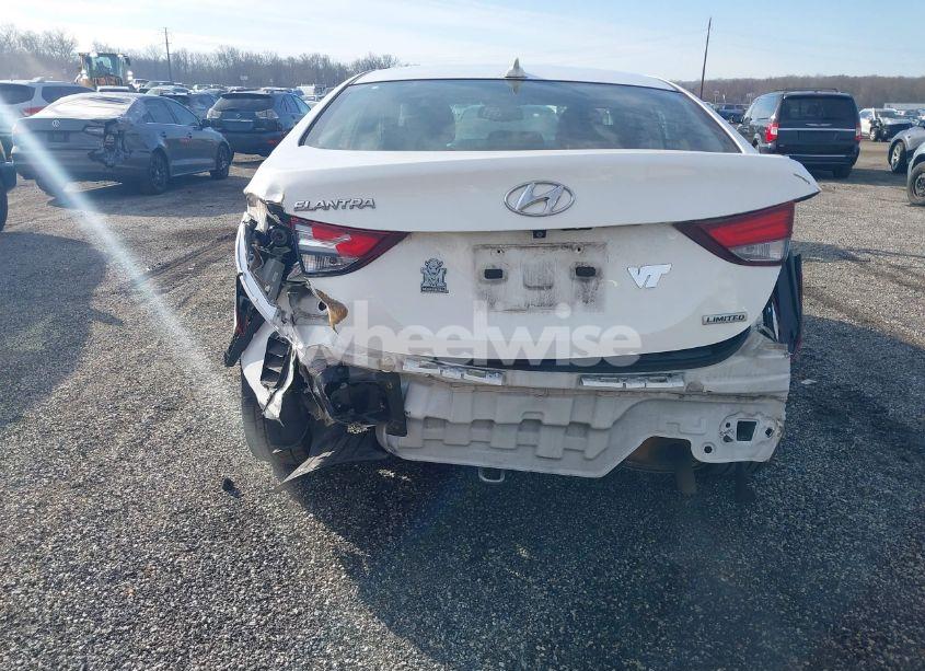 Photo 14 of 2014 Hyundai Elantra LIMITED (VIN 5NPDH4AE6EH488585)