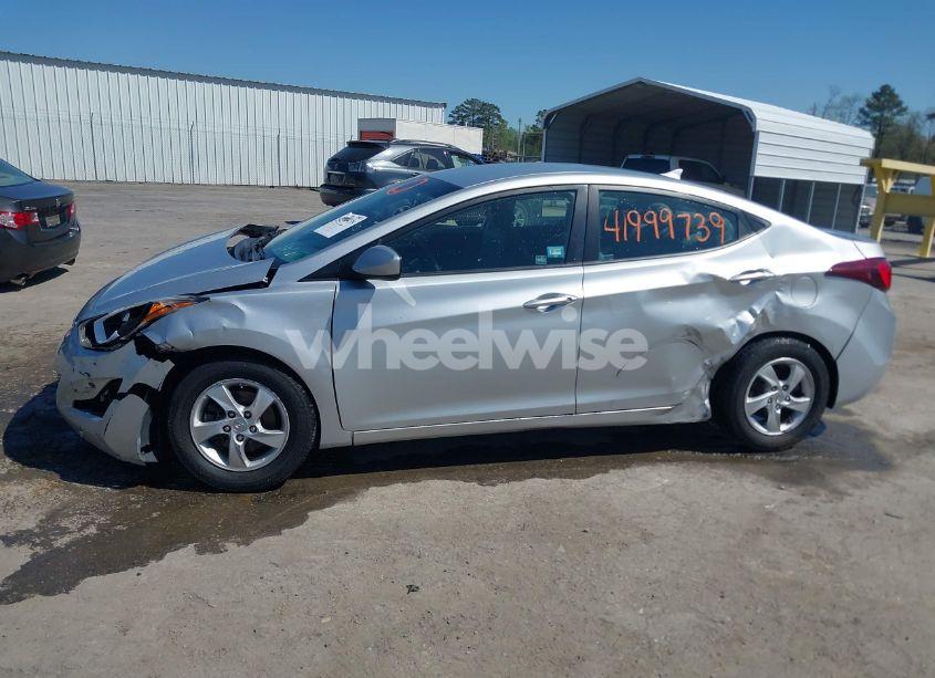 Photo 13 of 2014 Hyundai Elantra SE (VIN 5NPDH4AE6EH519950)