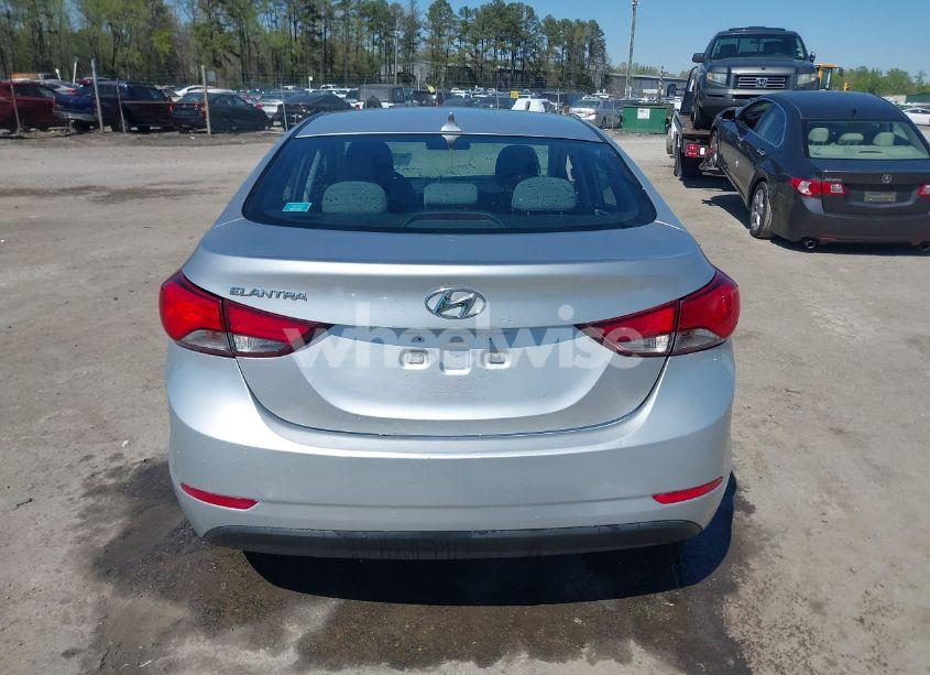 Photo 15 of 2014 Hyundai Elantra SE (VIN 5NPDH4AE6EH519950)