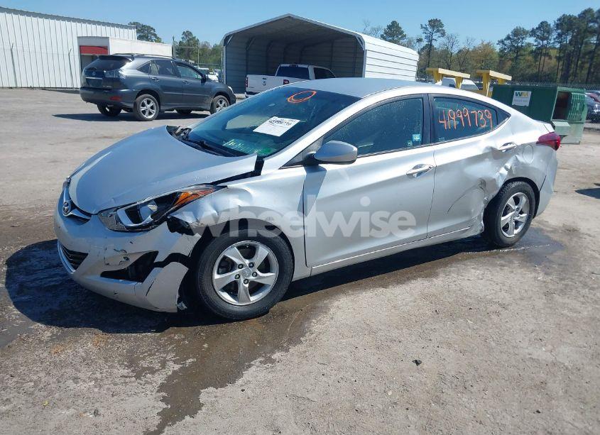 Photo 2 of 2014 Hyundai Elantra SE (VIN 5NPDH4AE6EH519950)
