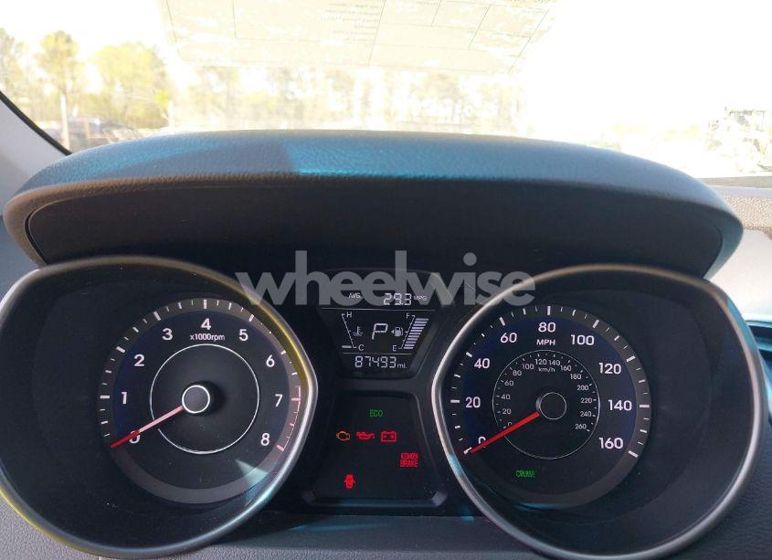 Photo 7 of 2014 Hyundai Elantra SE (VIN 5NPDH4AE6EH519950)