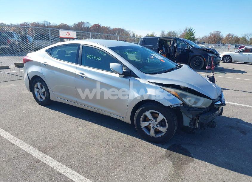 2014 Hyundai Elantra SE (VIN 5NPDH4AE6EH526025) main photo