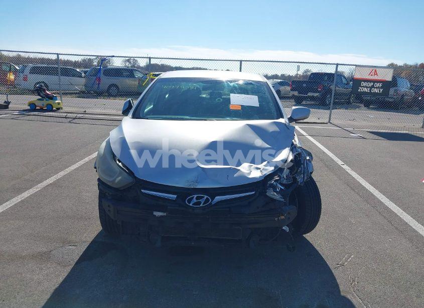 Photo 13 of 2014 Hyundai Elantra SE (VIN 5NPDH4AE6EH526025)