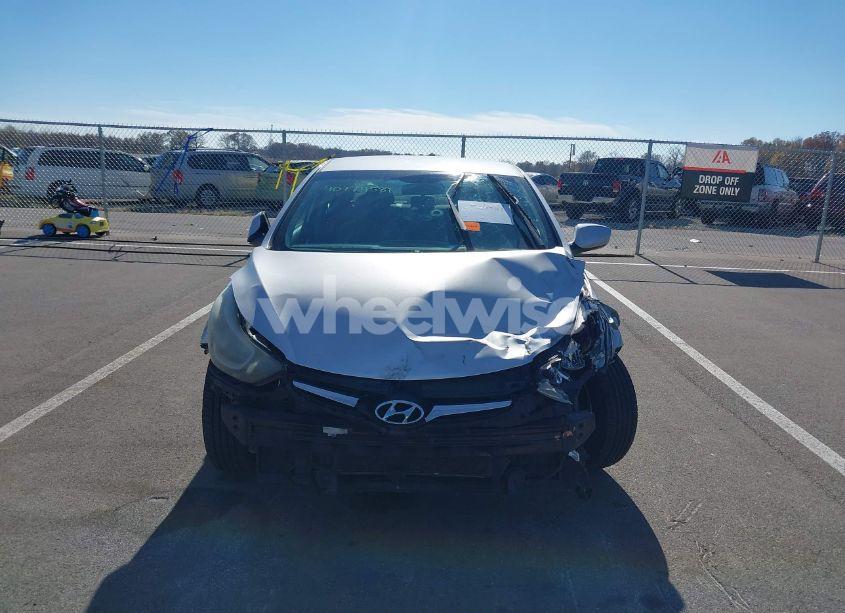 Photo 6 of 2014 Hyundai Elantra SE (VIN 5NPDH4AE6EH526025)
