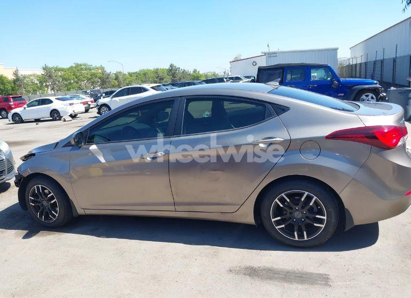 Photo 15 of 2014 Hyundai Elantra SE (VIN 5NPDH4AE6EH532262)