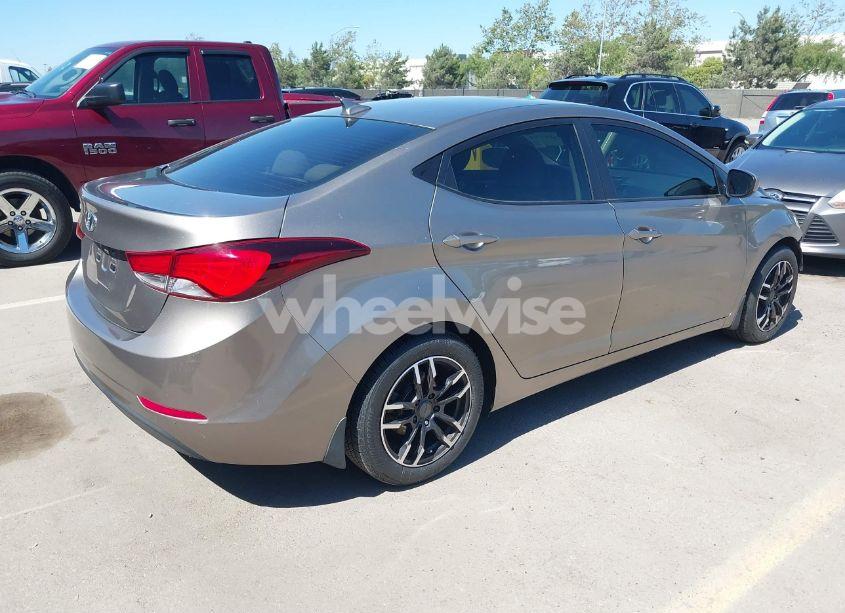 Photo 4 of 2014 Hyundai Elantra SE (VIN 5NPDH4AE6EH532262)