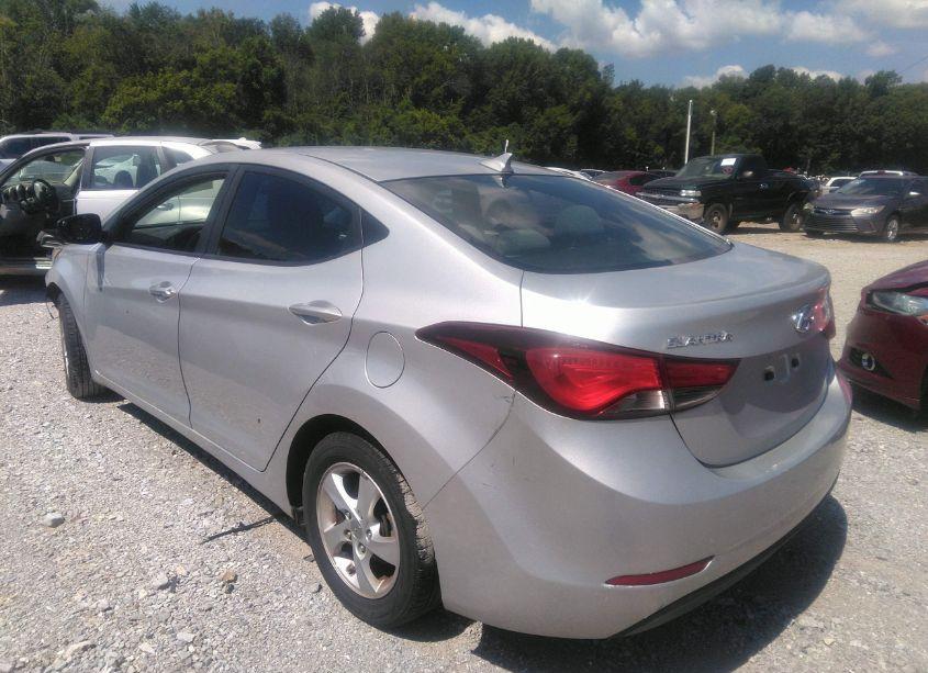 Photo 3 of 2015 Hyundai Elantra SE (VIN 5NPDH4AE6FH564050)