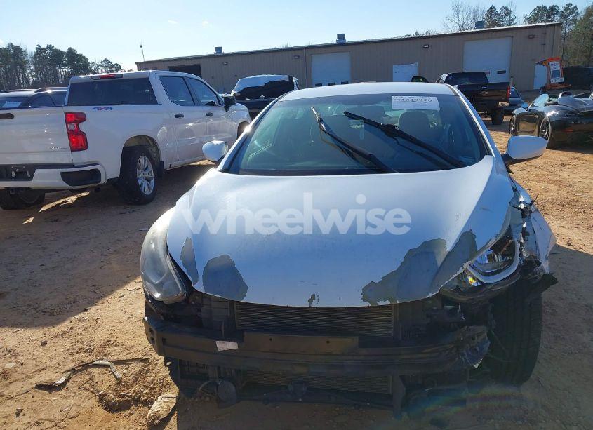 Photo 12 of 2015 Hyundai Elantra SE (VIN 5NPDH4AE6FH590941)