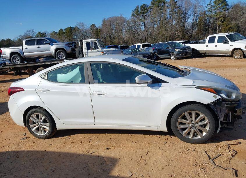 Photo 13 of 2015 Hyundai Elantra SE (VIN 5NPDH4AE6FH590941)