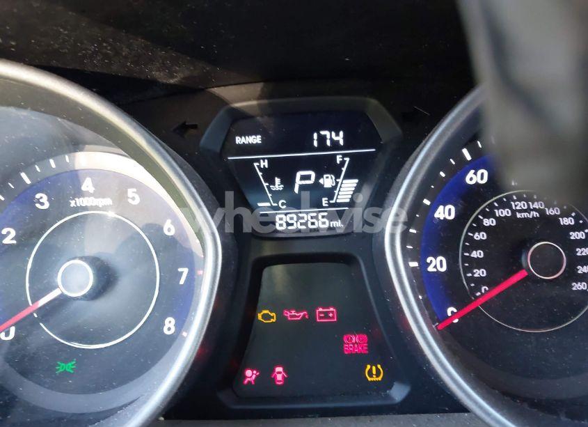Photo 15 of 2015 Hyundai Elantra SE (VIN 5NPDH4AE6FH590941)