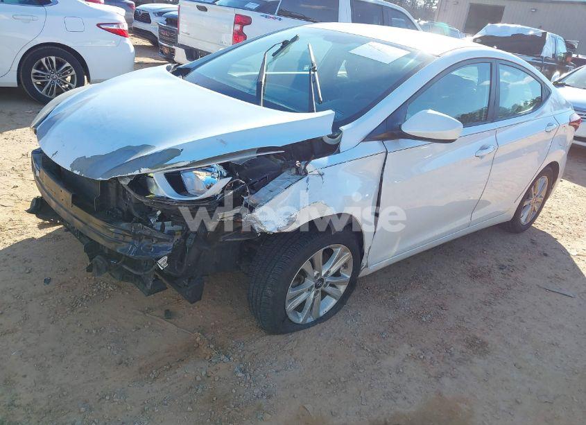 Photo 2 of 2015 Hyundai Elantra SE (VIN 5NPDH4AE6FH590941)