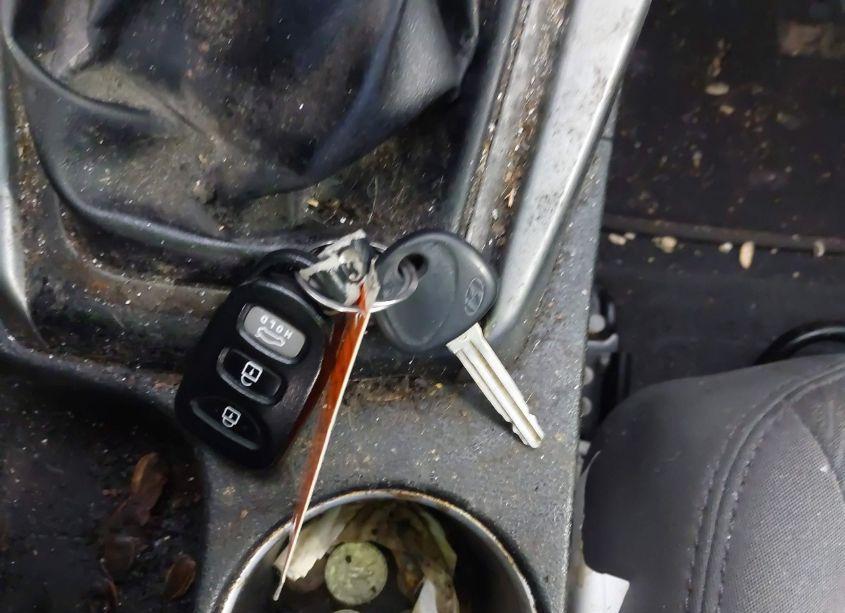 Photo 11 of 2015 Hyundai Elantra SE (VIN 5NPDH4AE6FH601310)