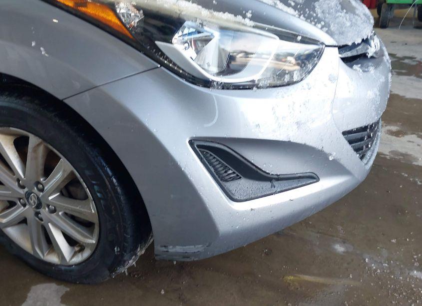 Photo 6 of 2015 Hyundai Elantra SE (VIN 5NPDH4AE6FH601310)