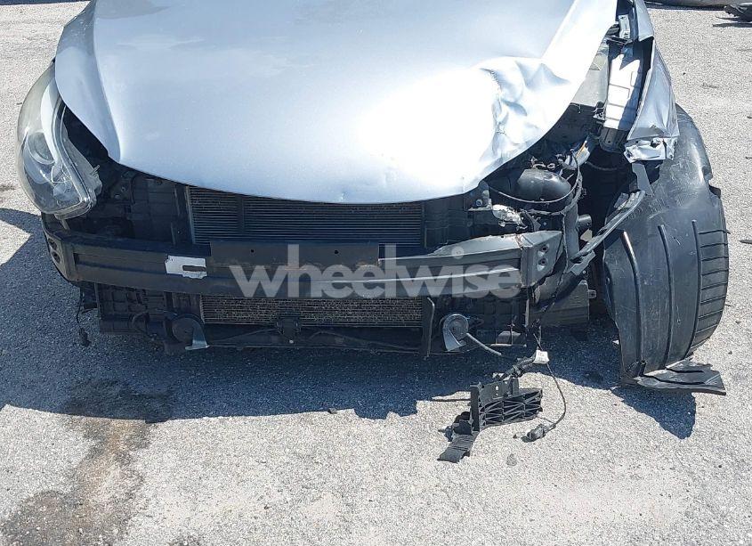 Photo 6 of 2015 Hyundai Elantra LIMITED (VIN 5NPDH4AE6FH619421)