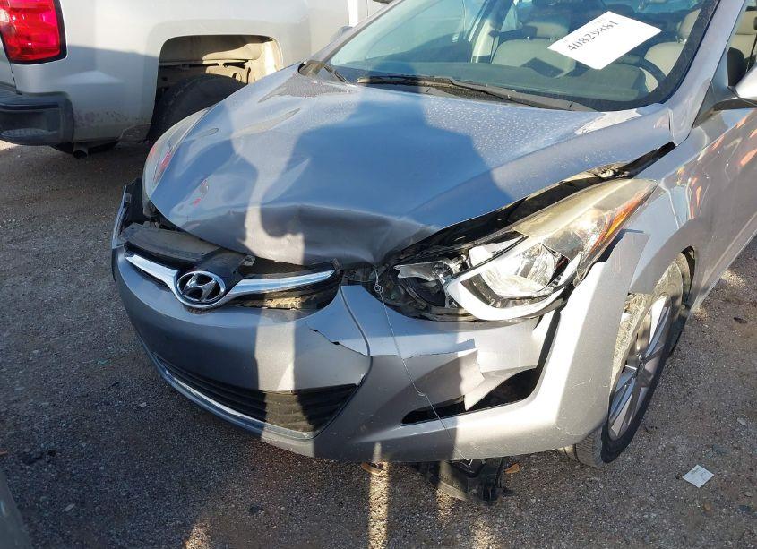 Photo 6 of 2015 Hyundai Elantra SE (VIN 5NPDH4AE6FH619984)