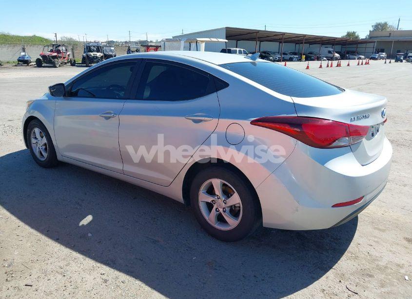Photo 3 of 2015 Hyundai Elantra SE (VIN 5NPDH4AE6FH622898)