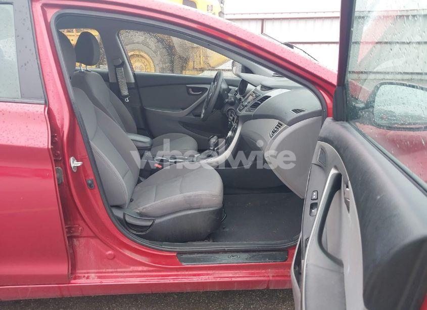 Photo 5 of 2015 Hyundai Elantra SE (VIN 5NPDH4AE6FH623680)