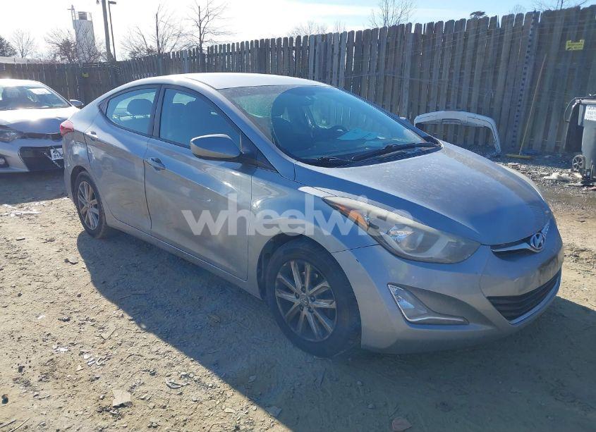2015 Hyundai Elantra SE (VIN 5NPDH4AE6FH629656) main photo