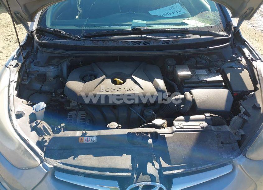 Photo 10 of 2015 Hyundai Elantra SE (VIN 5NPDH4AE6FH629656)