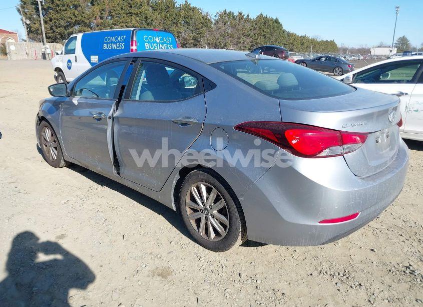 Photo 3 of 2015 Hyundai Elantra SE (VIN 5NPDH4AE6FH629656)