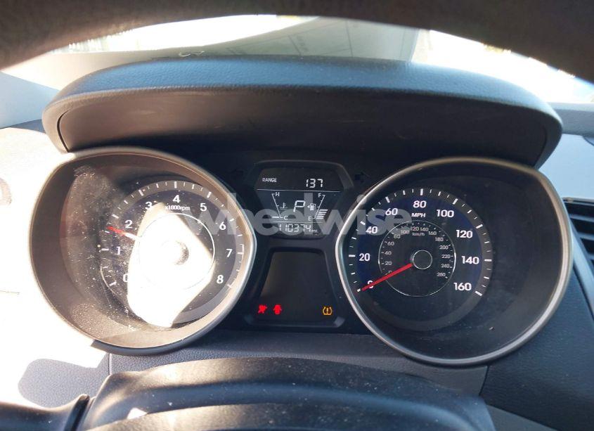 Photo 7 of 2015 Hyundai Elantra SE (VIN 5NPDH4AE6FH629656)