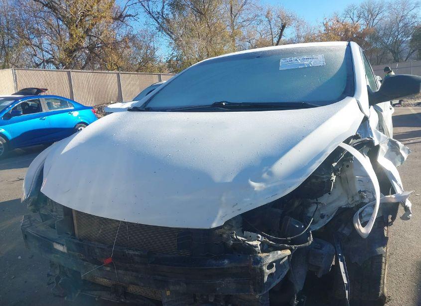 Photo 11 of 2015 Hyundai Elantra SE (VIN 5NPDH4AE6FH632282)