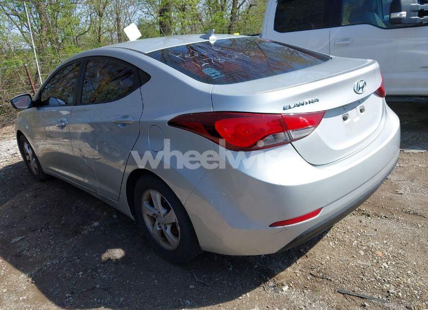 Photo 3 of 2015 Hyundai Elantra SE (VIN 5NPDH4AE6FH636154)