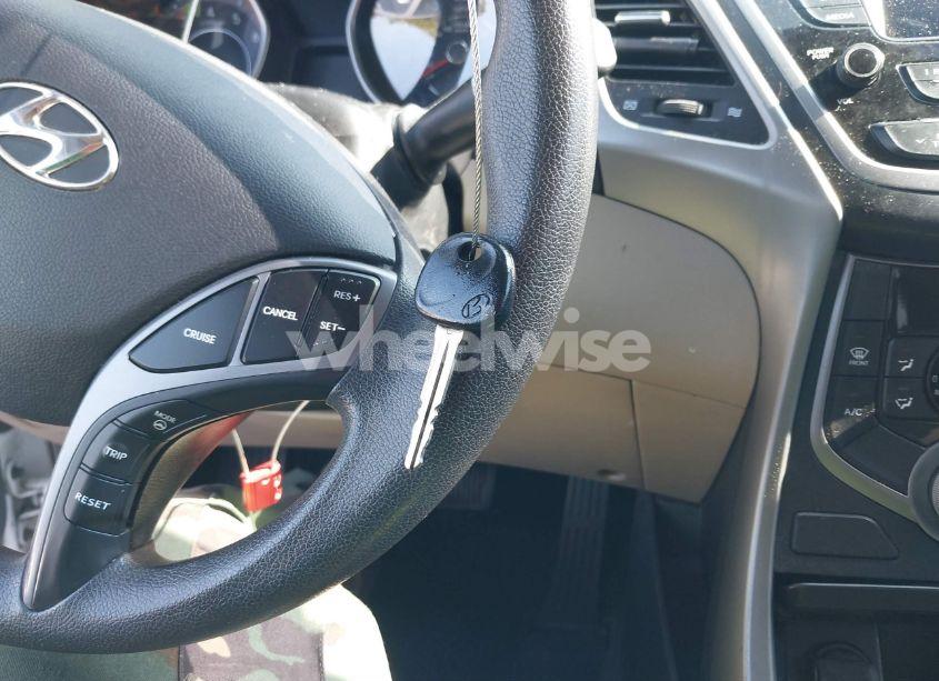 Photo 11 of 2015 Hyundai Elantra SE (VIN 5NPDH4AE6FH636901)