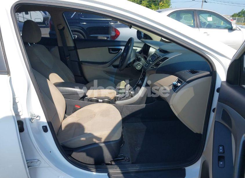Photo 5 of 2015 Hyundai Elantra SE (VIN 5NPDH4AE6FH636901)