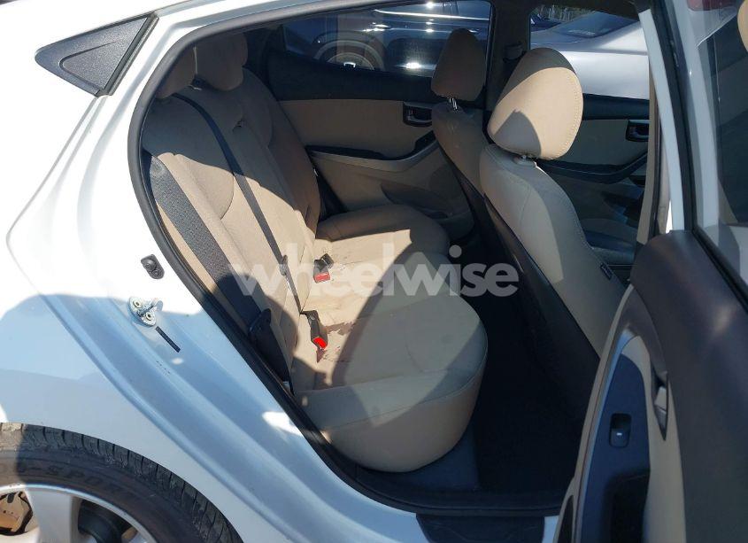 Photo 8 of 2015 Hyundai Elantra SE (VIN 5NPDH4AE6FH636901)