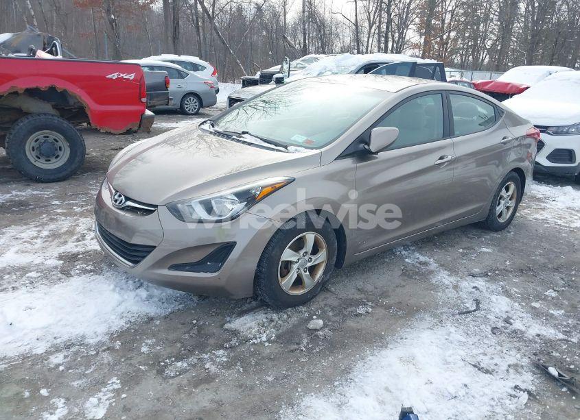 Photo 2 of 2015 Hyundai Elantra SE (VIN 5NPDH4AE6FH648255)