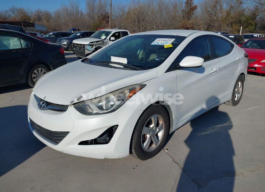 Photo 2 of 2015 Hyundai Elantra SE (VIN 5NPDH4AE6FH650748)