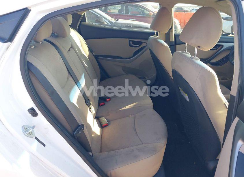 Photo 8 of 2015 Hyundai Elantra SE (VIN 5NPDH4AE6FH650748)
