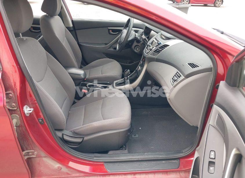 Photo 5 of 2016 Hyundai Elantra SE (VIN 5NPDH4AE6GH669012)