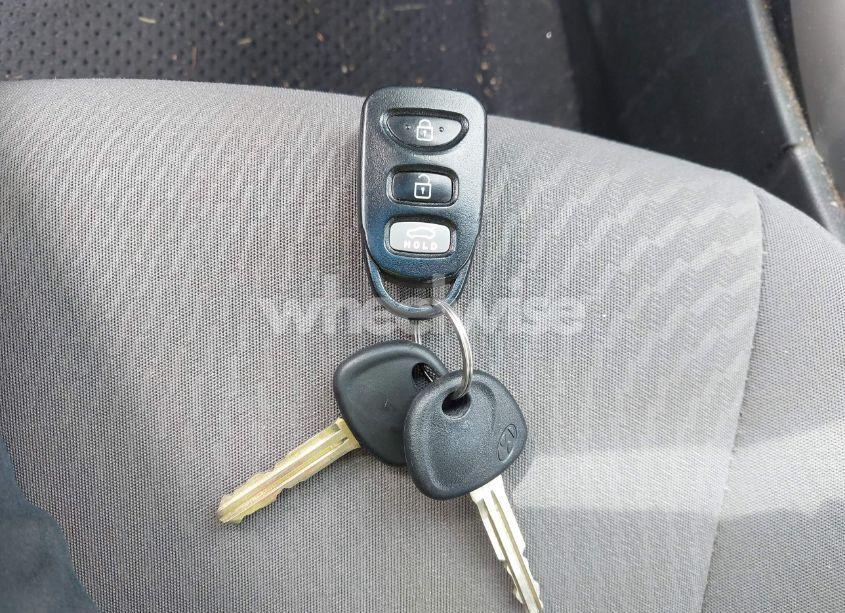 Photo 11 of 2016 Hyundai Elantra SE (VIN 5NPDH4AE6GH680611)