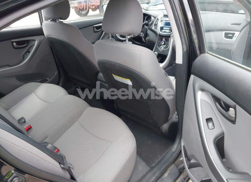 Photo 8 of 2016 Hyundai Elantra SE (VIN 5NPDH4AE6GH680611)