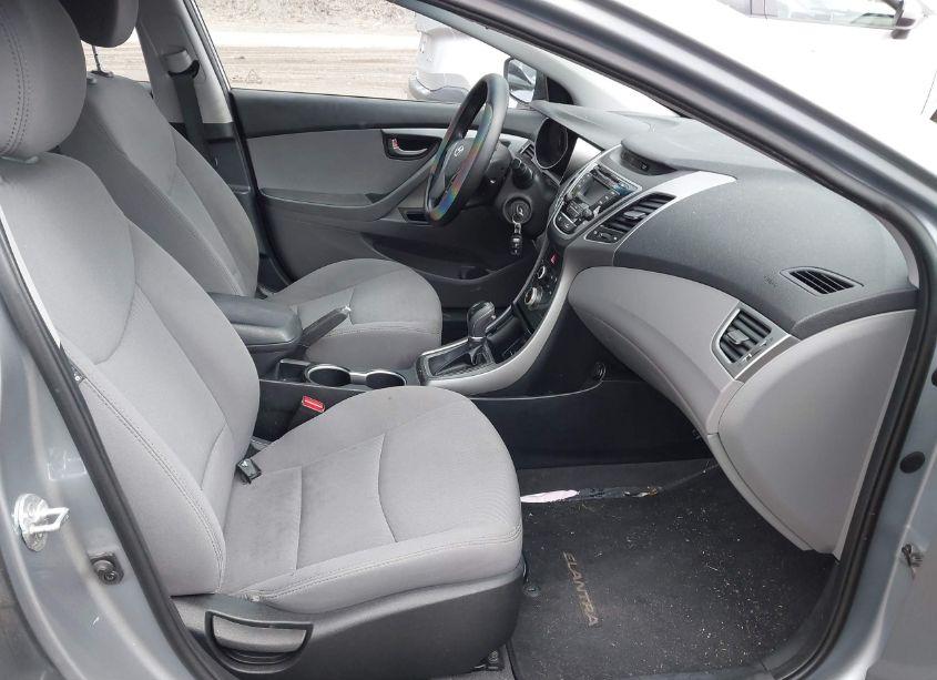 Photo 5 of 2016 Hyundai Elantra SE (VIN 5NPDH4AE6GH680866)