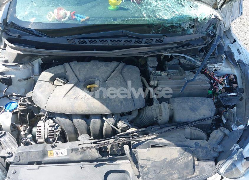 Photo 10 of 2016 Hyundai Elantra SE (VIN 5NPDH4AE6GH695559)