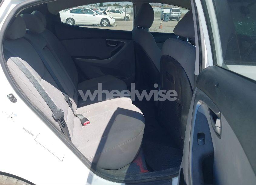 Photo 8 of 2016 Hyundai Elantra SE (VIN 5NPDH4AE6GH695559)
