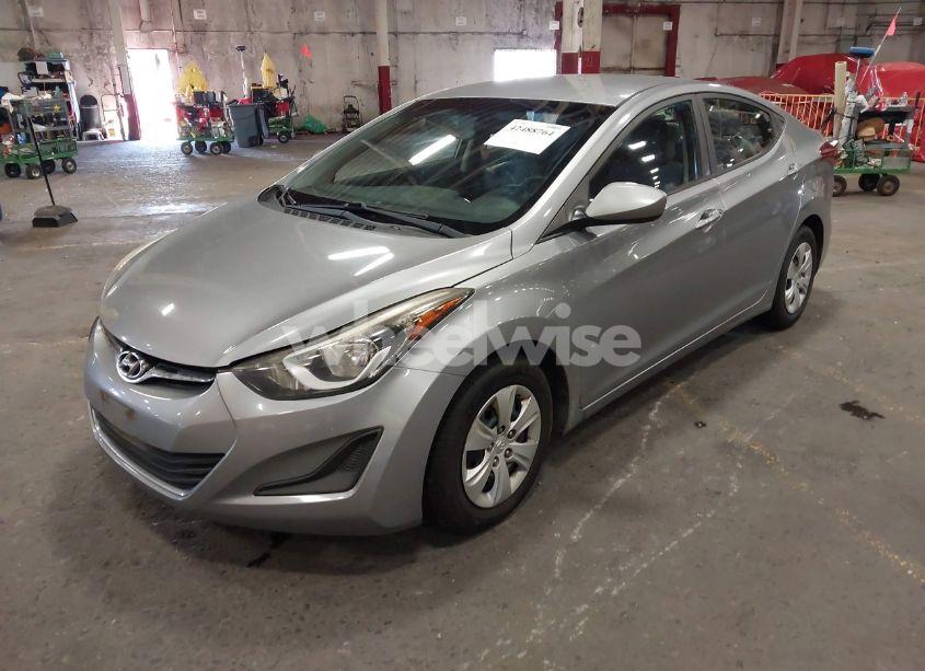 Photo 2 of 2016 Hyundai Elantra SE (VIN 5NPDH4AE6GH698946)