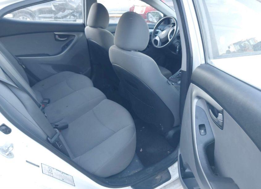 Photo 8 of 2016 Hyundai Elantra SE (VIN 5NPDH4AE6GH700243)