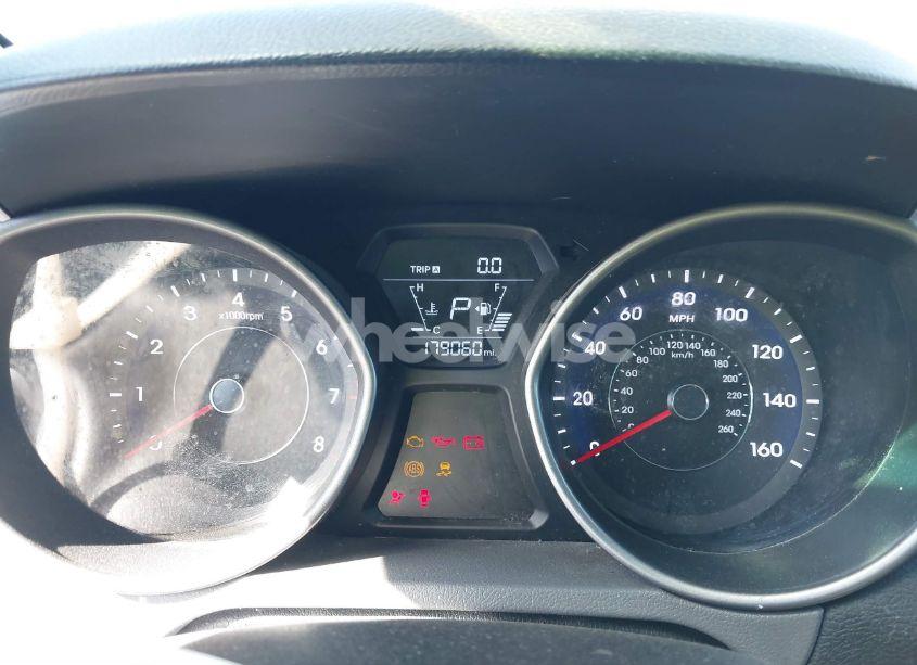 Photo 7 of 2016 Hyundai Elantra SE (VIN 5NPDH4AE6GH701554)