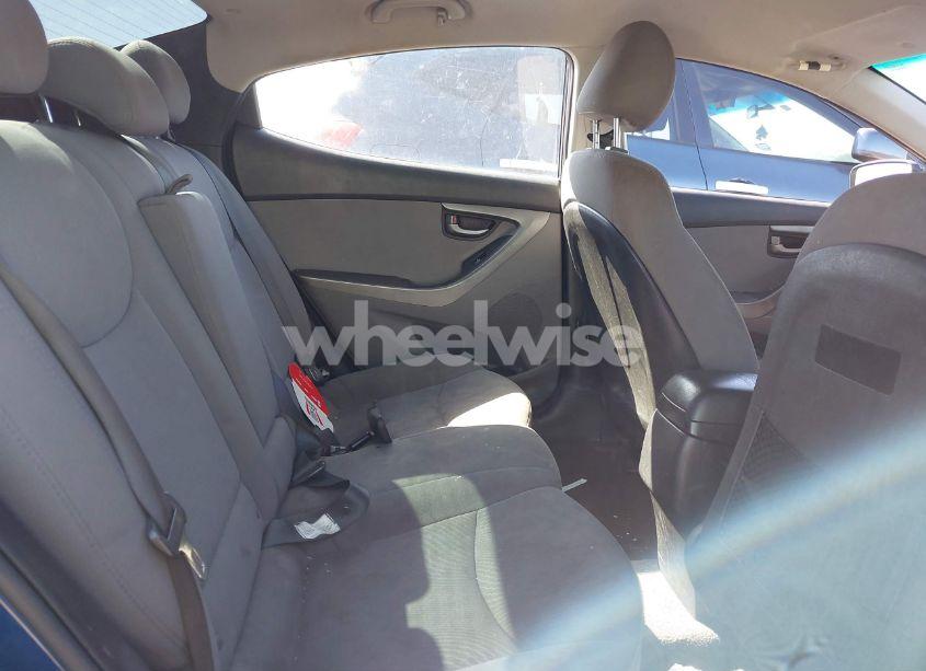 Photo 8 of 2016 Hyundai Elantra SE (VIN 5NPDH4AE6GH701554)