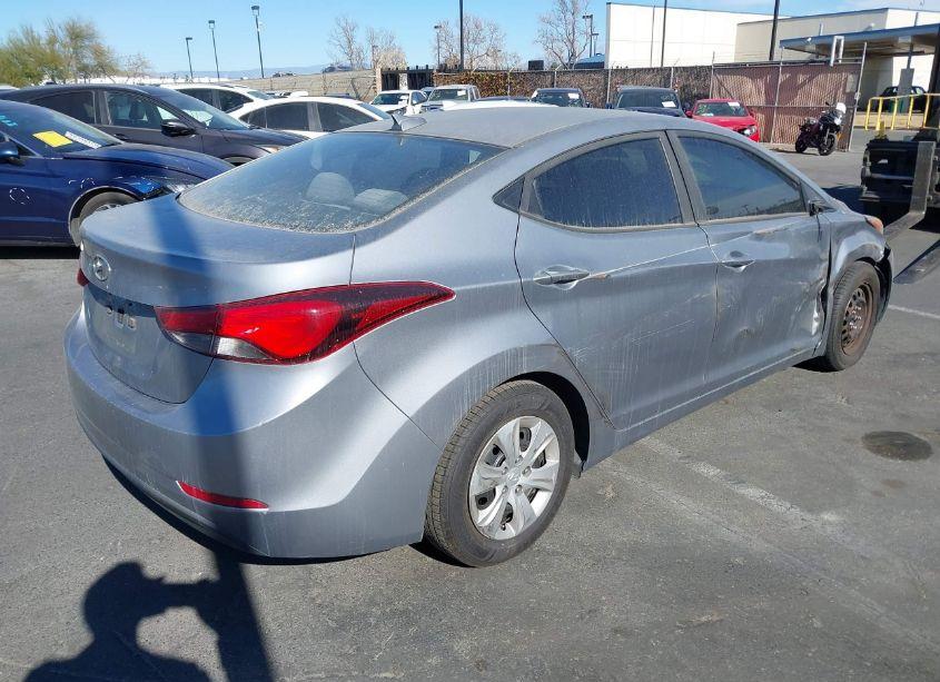 Photo 4 of 2016 Hyundai Elantra SE (VIN 5NPDH4AE6GH706494)