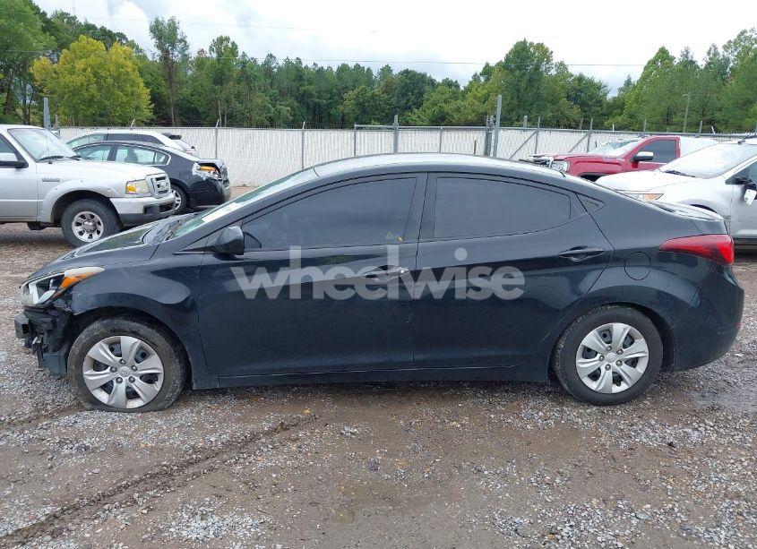 Photo 14 of 2016 Hyundai Elantra SE (VIN 5NPDH4AE6GH712831)
