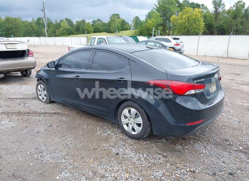 Photo 3 of 2016 Hyundai Elantra SE (VIN 5NPDH4AE6GH712831)