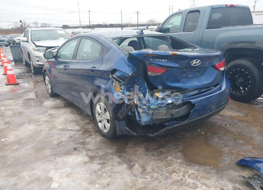 Photo 3 of 2016 Hyundai Elantra SE (VIN 5NPDH4AE6GH719004)