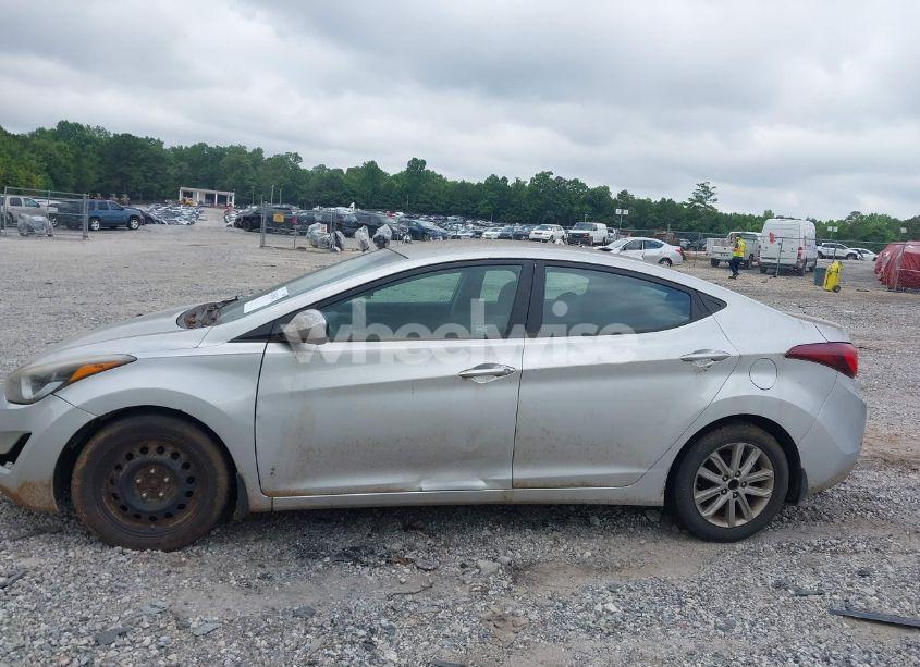 Photo 14 of 2016 Hyundai Elantra SE (VIN 5NPDH4AE6GH721951)