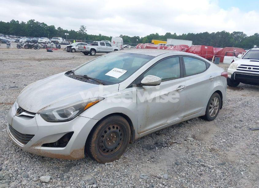 Photo 2 of 2016 Hyundai Elantra SE (VIN 5NPDH4AE6GH721951)